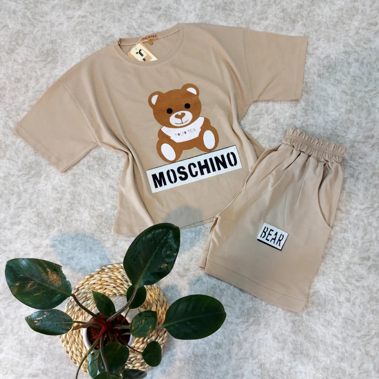 ست کراپ و شورتک شخصیت MOSCHINO