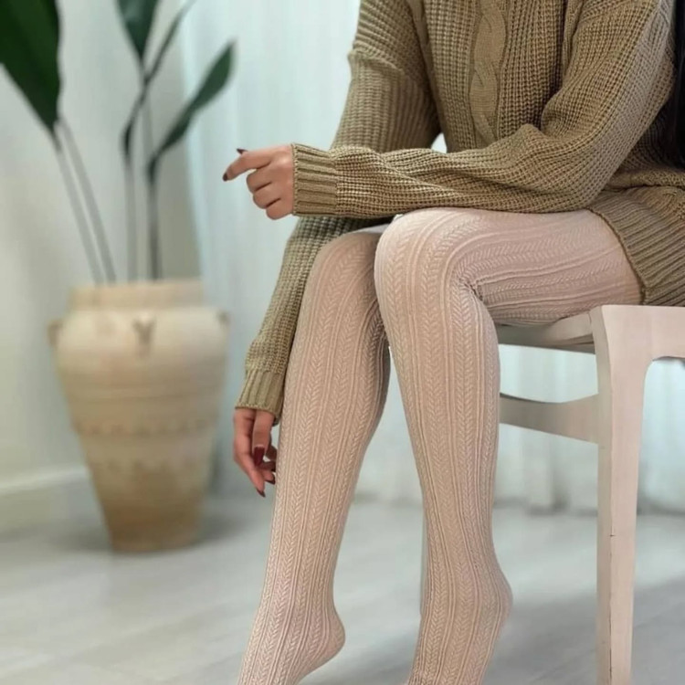 جوراب شلواری گندمی کرم