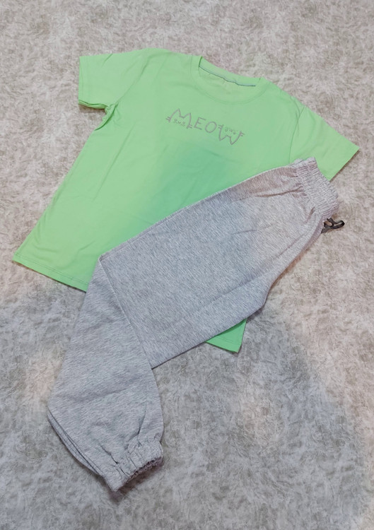 ست تیشرت نخ پنبه و شلوار ملانژ میو سبز پاستیلی