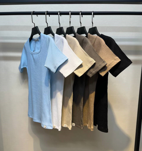 تیشرت یقه خشتی