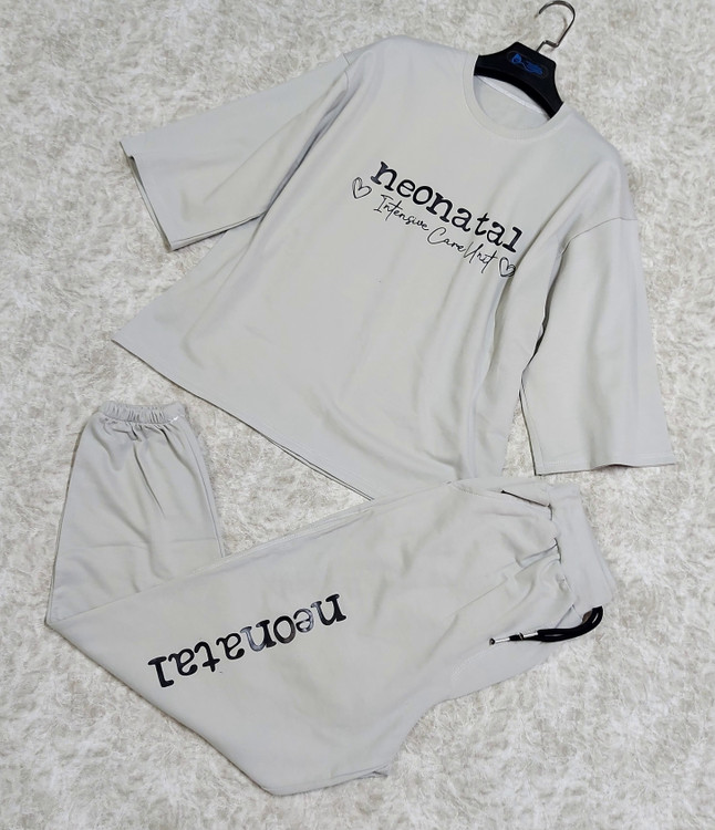 ست تیشرت و جاگر سه جیب طوسی نقره ای